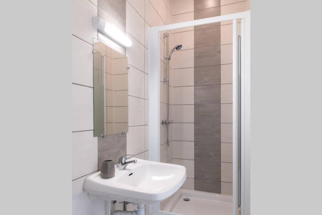 Studio Meuble Verdun - 3Eme Etage, Verdun Dış mekan fotoğraf